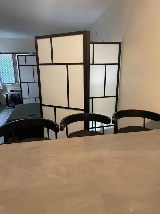 Homestay Brooklyn Blue House Apartment New York